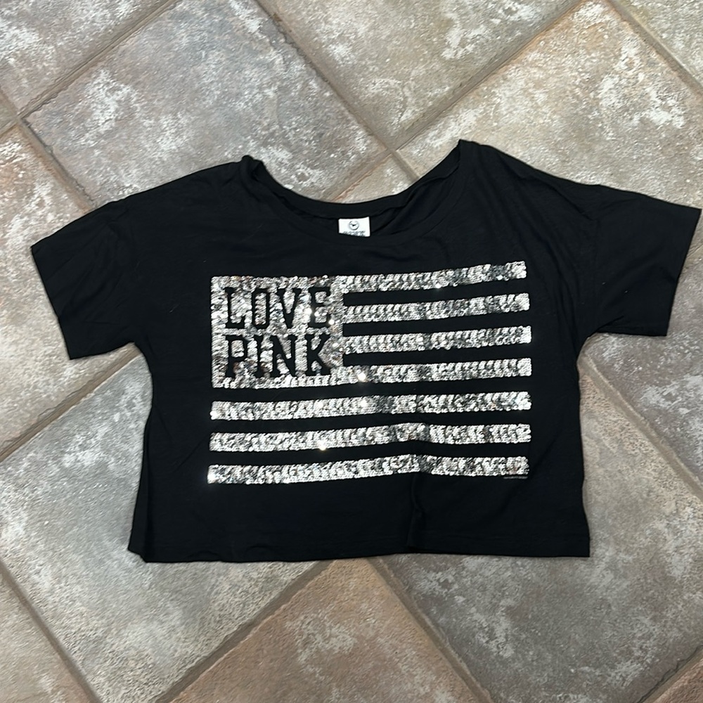 LOVE PINK sequence flag crop top